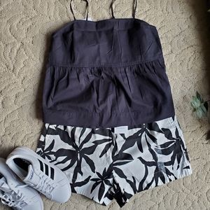 BNWT Free Assembly Pull on shorts | Size LG | Black/white